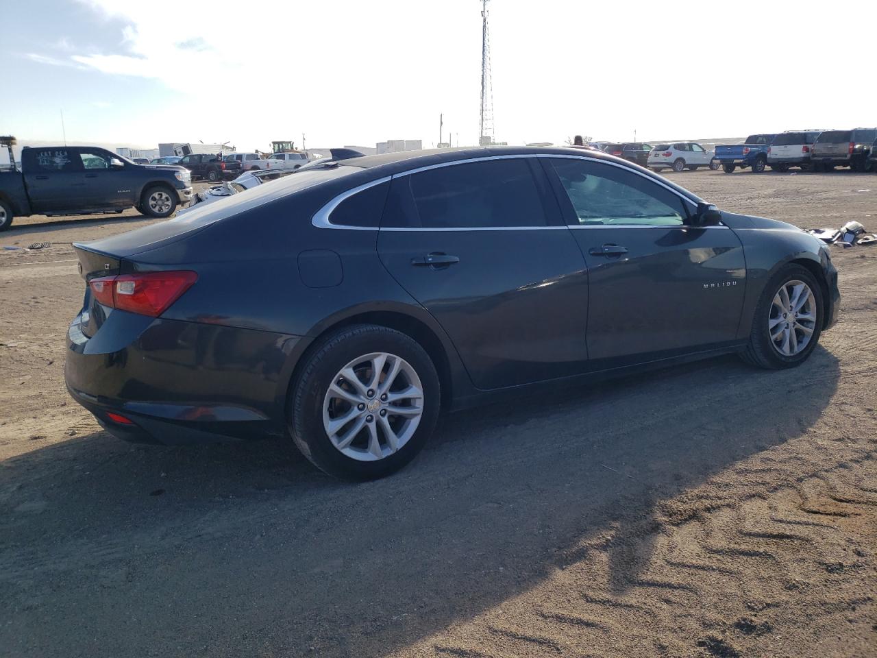 Изображение 3 2017 CHEVROLET MALIBU LT 2017 с VIN 1G1ZE5ST6HF188165