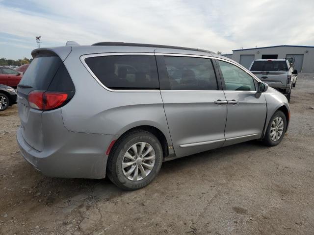 Image 3 of 2017 CHRYSLER PACIFICA TOURING L 2017 with VIN 2C4RC1BG1HR809443