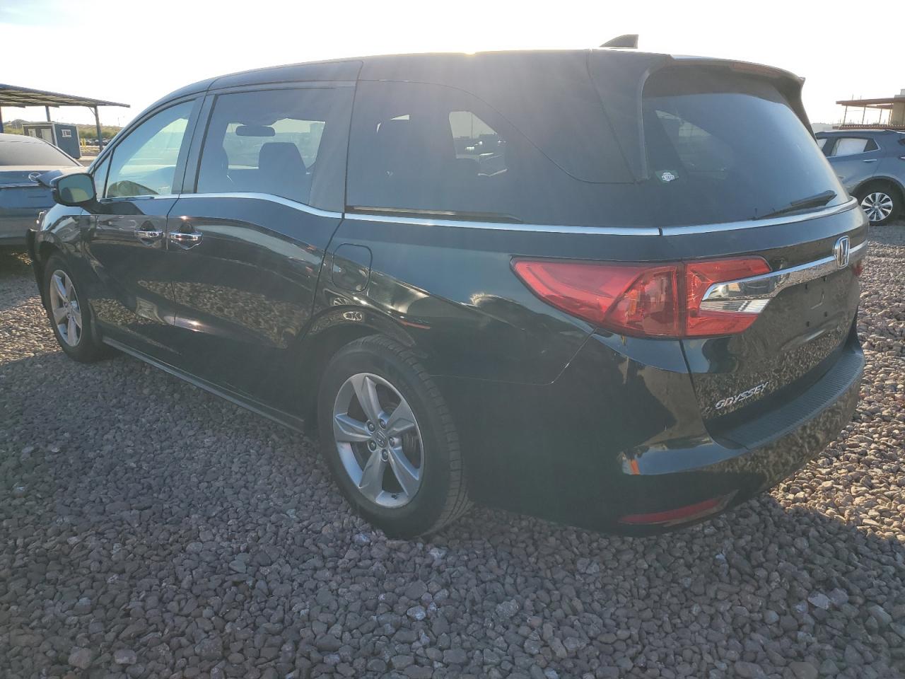 Image 2 of 2019 HONDA ODYSSEY EX 2019 with VIN 5FNRL6H57KB014287