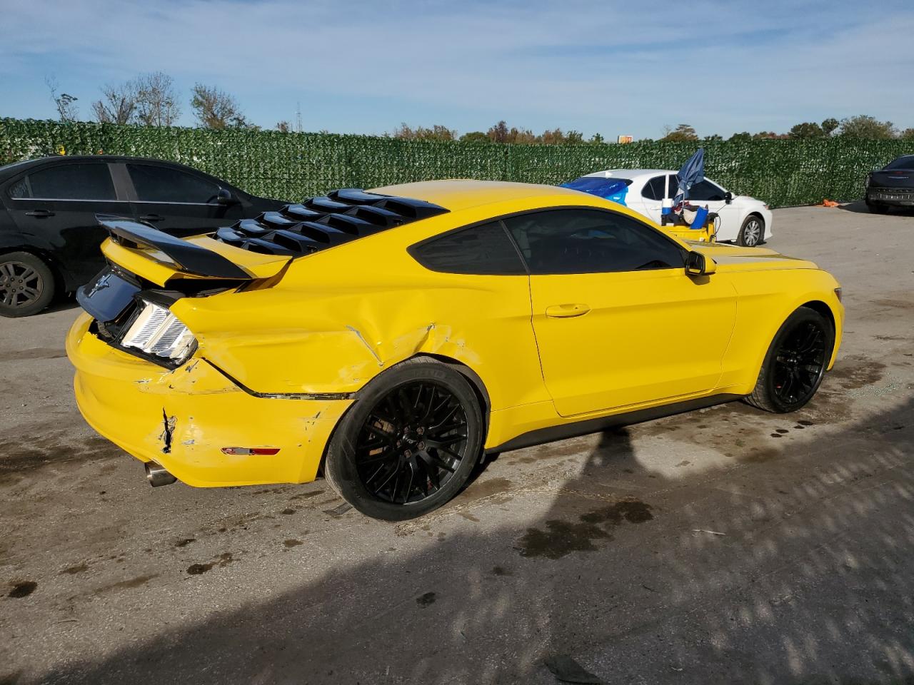 Image 3 of 2015 FORD MUSTANG  2015 with VIN 1FA6P8AM2F5347465
