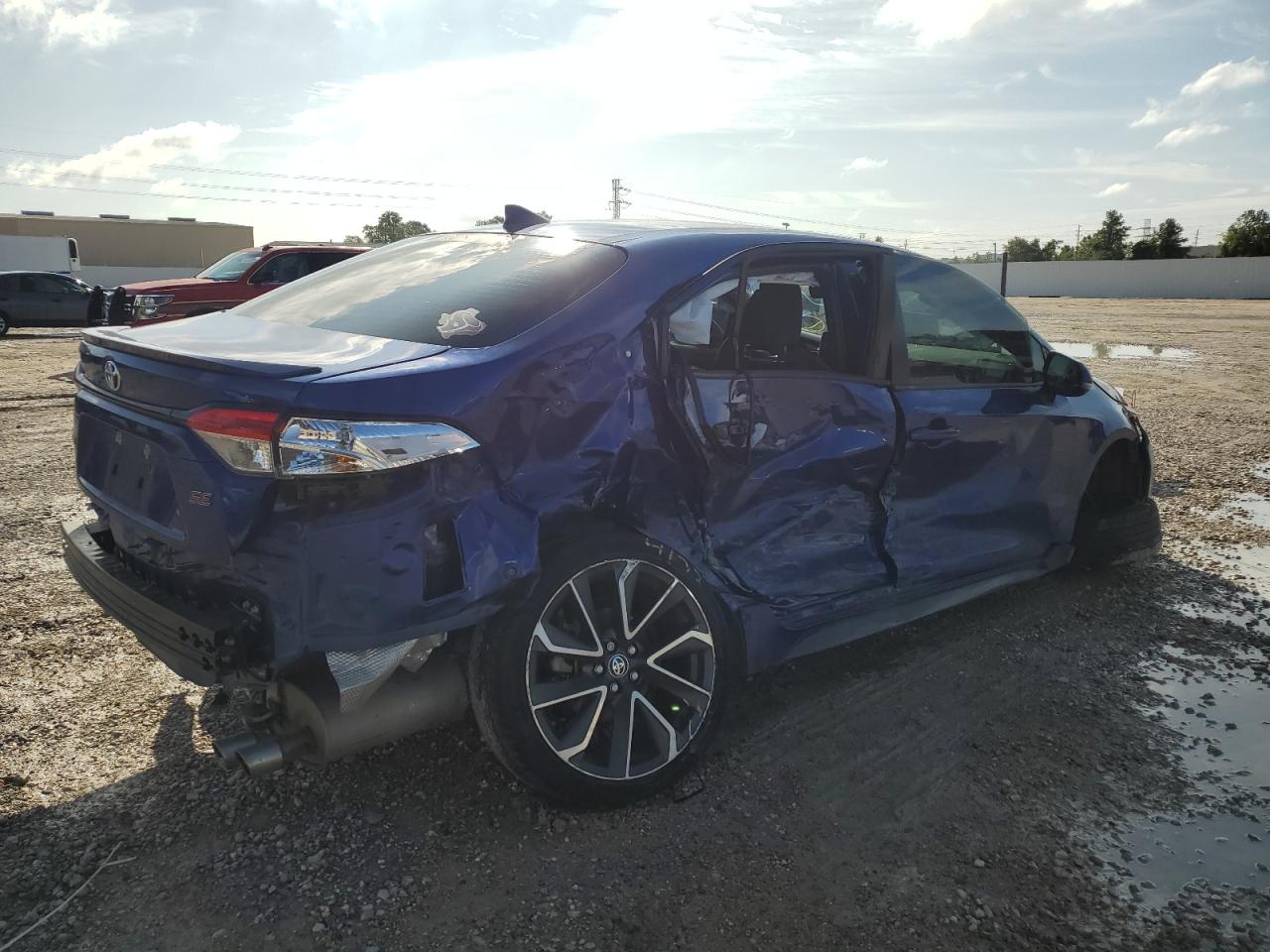 Image 3 of 2020 TOYOTA COROLLA SE 2020 with VIN JTDS4RCE1LJ042460
