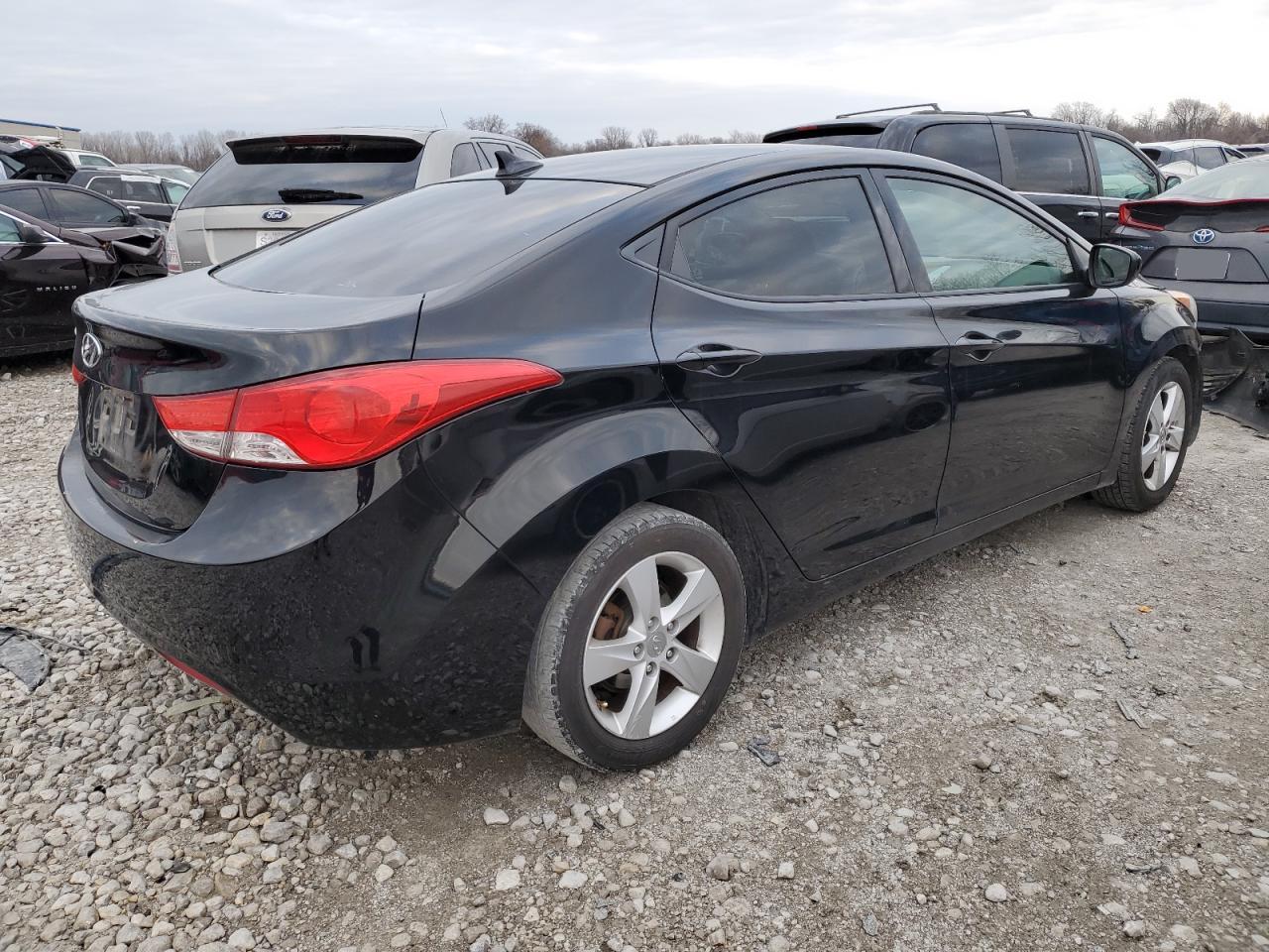Изображение 3 2013 HYUNDAI ELANTRA GLS 2013 с VIN 5NPDH4AE6DH268779