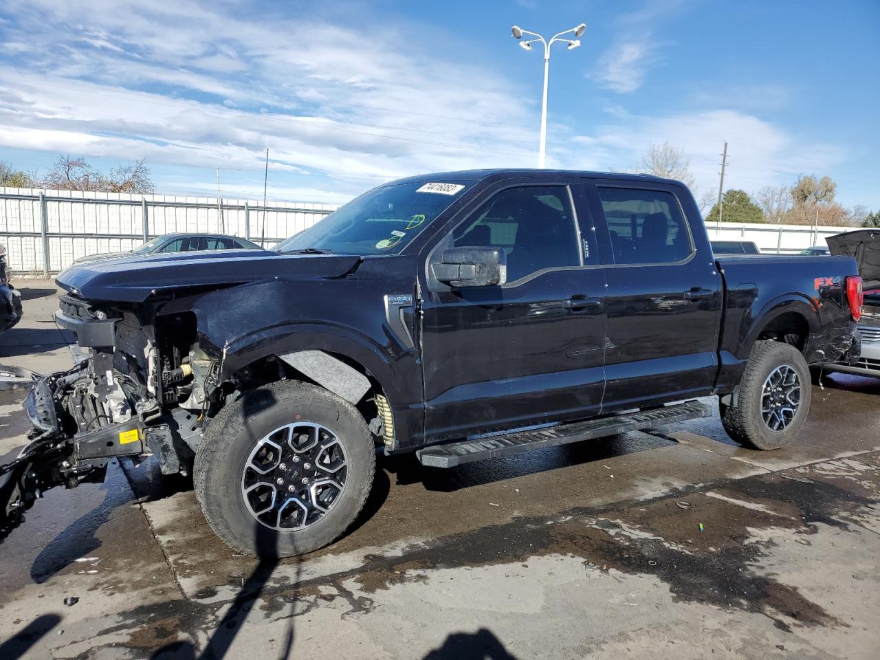 Obraz 1 z 2022 FORD F150 SUPERCREW 2022 z VIN 1FTFW1E80NKE94644