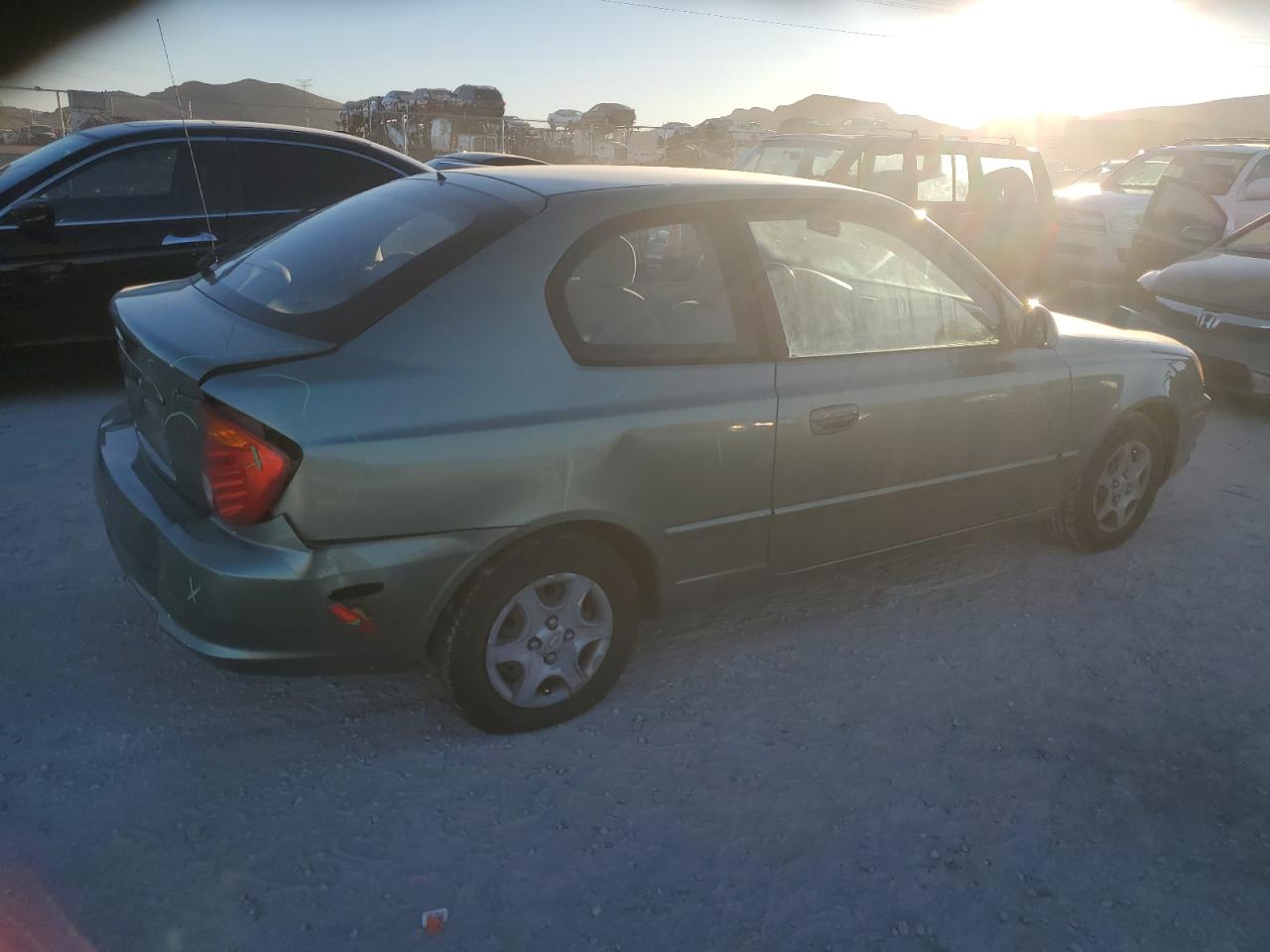 Obraz 3 z 2005 HYUNDAI ACCENT GS 2005 z VIN KMHCG35C25U335463