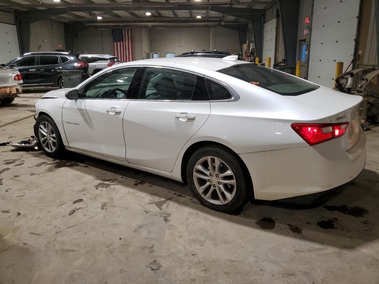 Изображение 2 Chevrolet Malibu Lt 2016 с VIN 1G1ZE5ST1GF187150