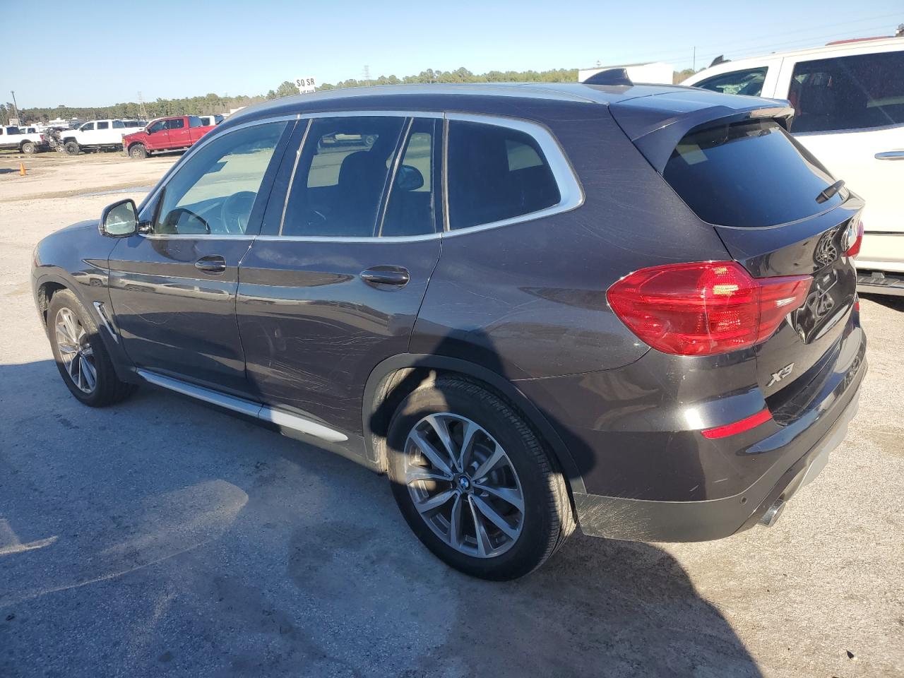 Obraz 2 z 2019 BMW X3 XDRIVE30I 2019 z VIN 5UXTR9C55KLP89342