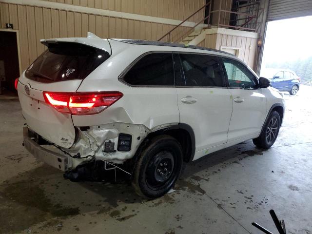 Изображение 3 2017 TOYOTA HIGHLANDER SE 2017 с VIN 5TDKZRFH7HS525386