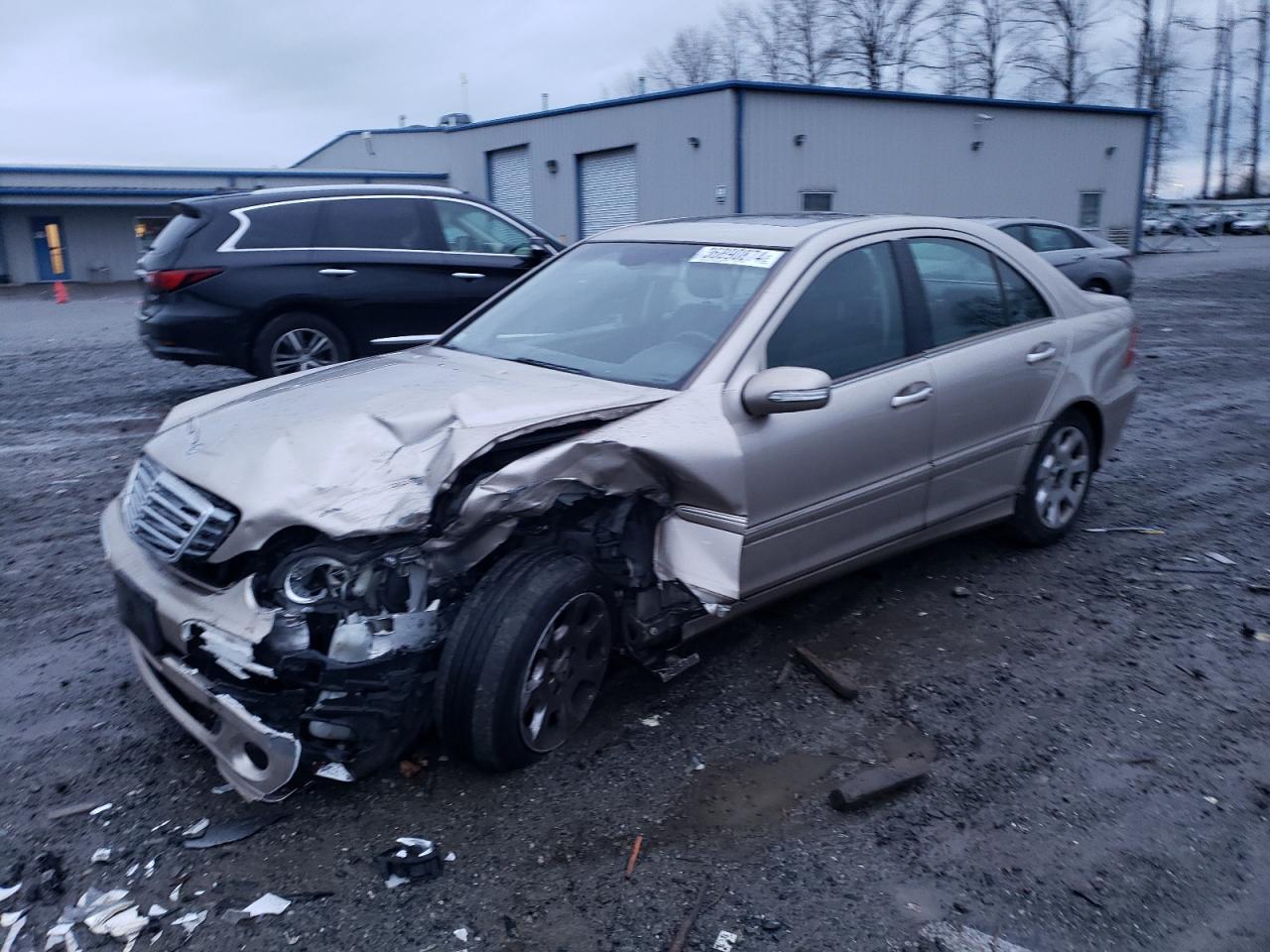 Image 1 of 2005 MERCEDES-BENZ C 240 2005 with VIN WDBRF61J15A649113