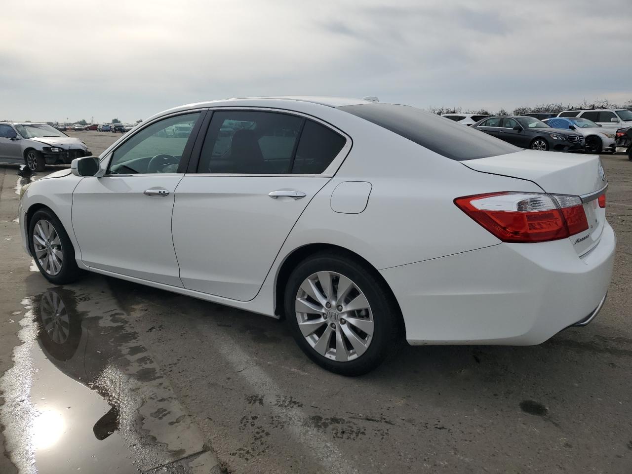 Image 2 of 2015 HONDA ACCORD EXL 2015 with VIN 1HGCR2F8XFA244237