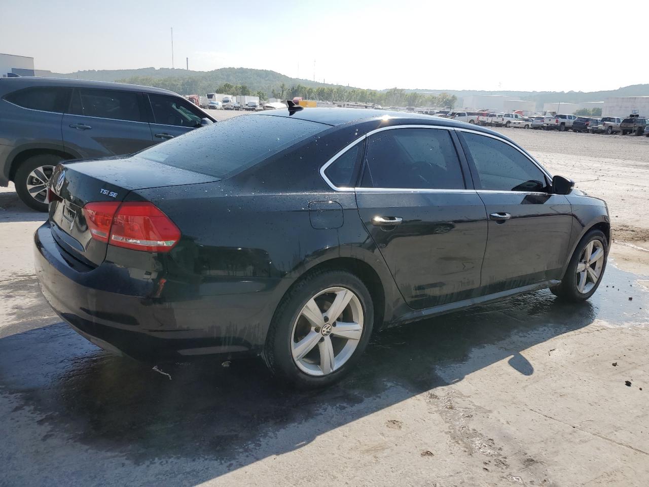 Изображение 3 2014 VOLKSWAGEN PASSAT SE 2014 с VIN 1VWBS7A34EC091670