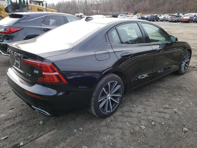 Image 3 of 2022 VOLVO S60 B5 MOMENTUM 2022 with VIN 7JRL12FZ6NG161948