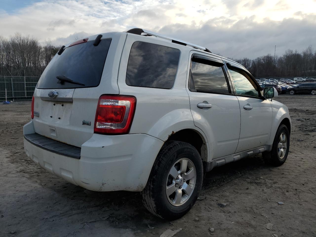 Image 3 of 2010 FORD ESCAPE LIMITED 2010 with VIN 1FMCU9EG6AKC91844
