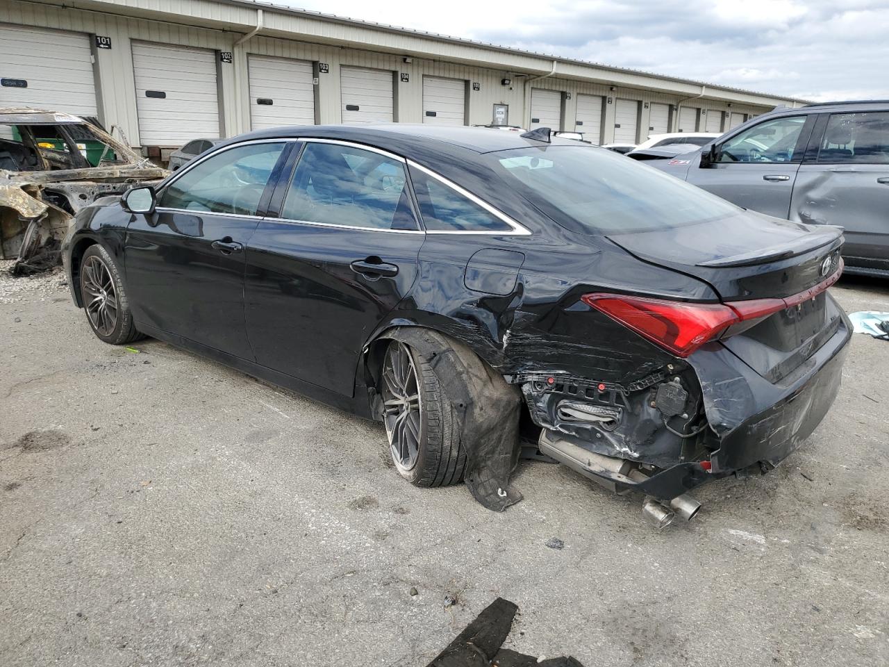 Изображение 2 2019 TOYOTA AVALON XLE 2019 с VIN 4T1BZ1FB9KU016587