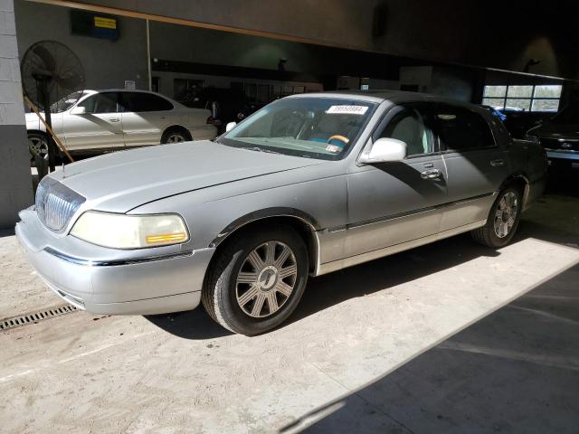 Image 1 of 2003 LINCOLN TOWN CAR CARTIER 2003 with VIN 1LNHM83W23Y671869