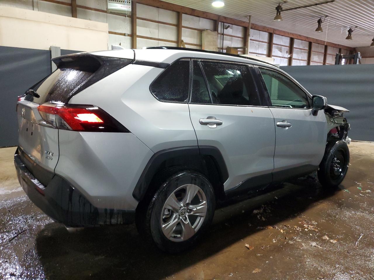 Obraz 3 z 2023 TOYOTA RAV4 XLE 2023 z VIN 2T3P1RFV3PW345886