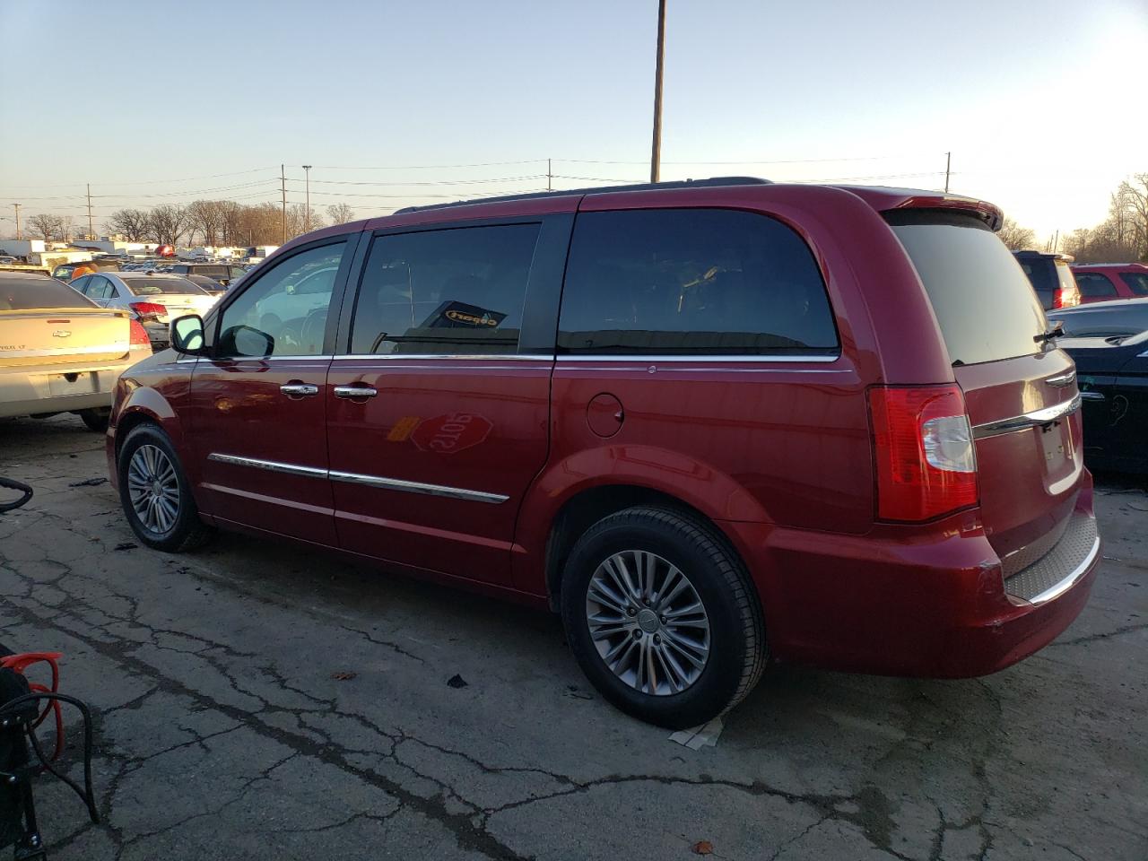 Изображение 2 2014 CHRYSLER TOWN & COUNTRY TOURING L 2014 с VIN 2C4RC1CGXER409200