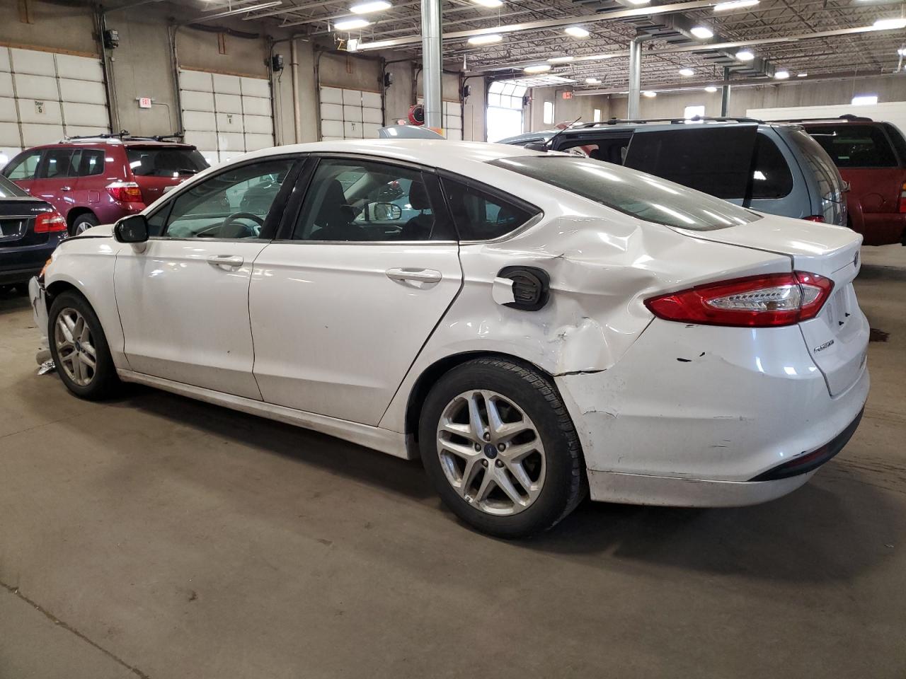 Image 2 of 2016 FORD FUSION SE 2016 with VIN 1FA6P0H71G5134428