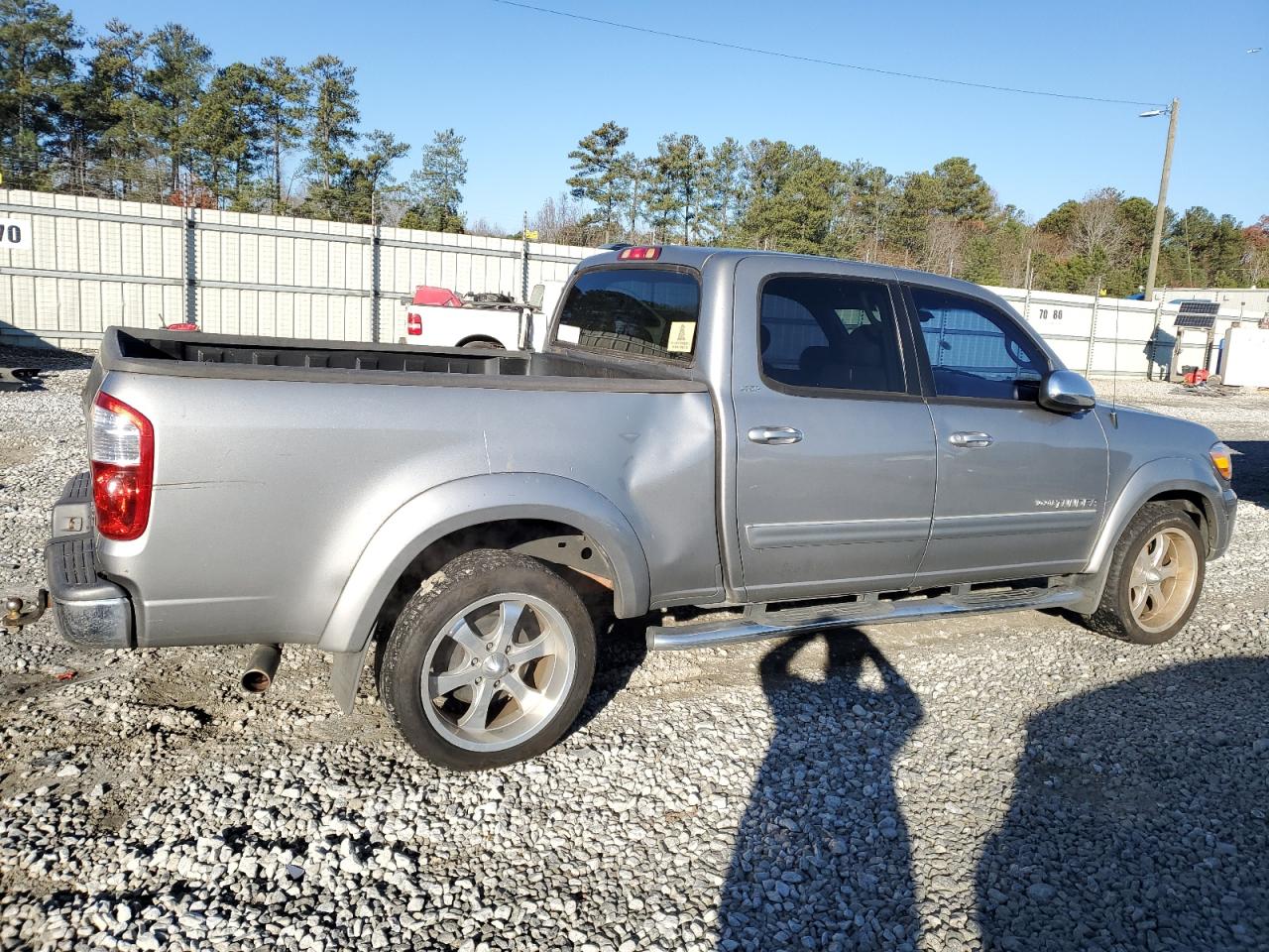 Image 3 of 2005 TOYOTA TUNDRA DOUBLE CAB SR5 2005 with VIN 5TBET34195S484281