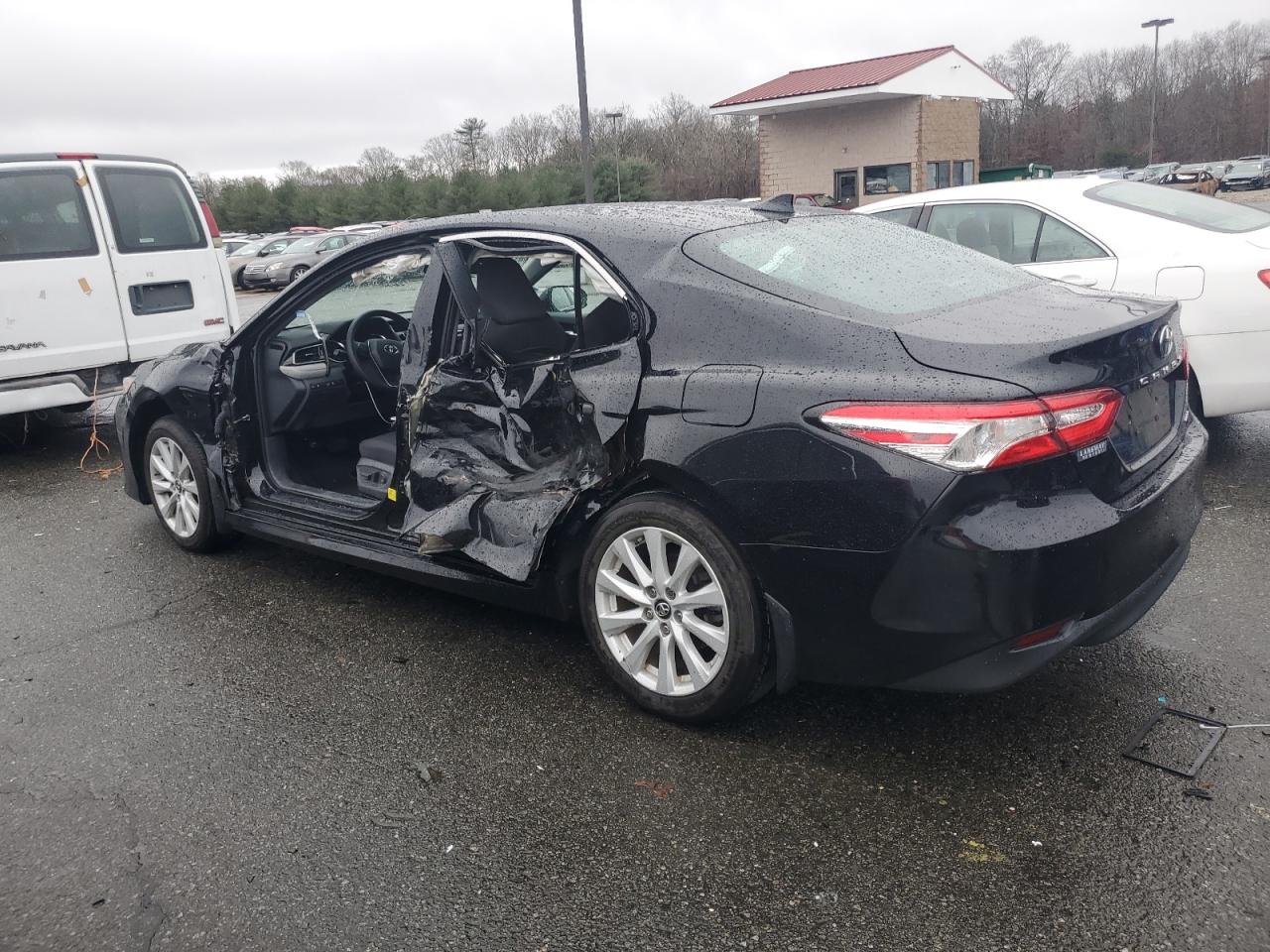 Изображение 2 2019 TOYOTA CAMRY L 2019 с VIN 4T1B11HK3KU187744