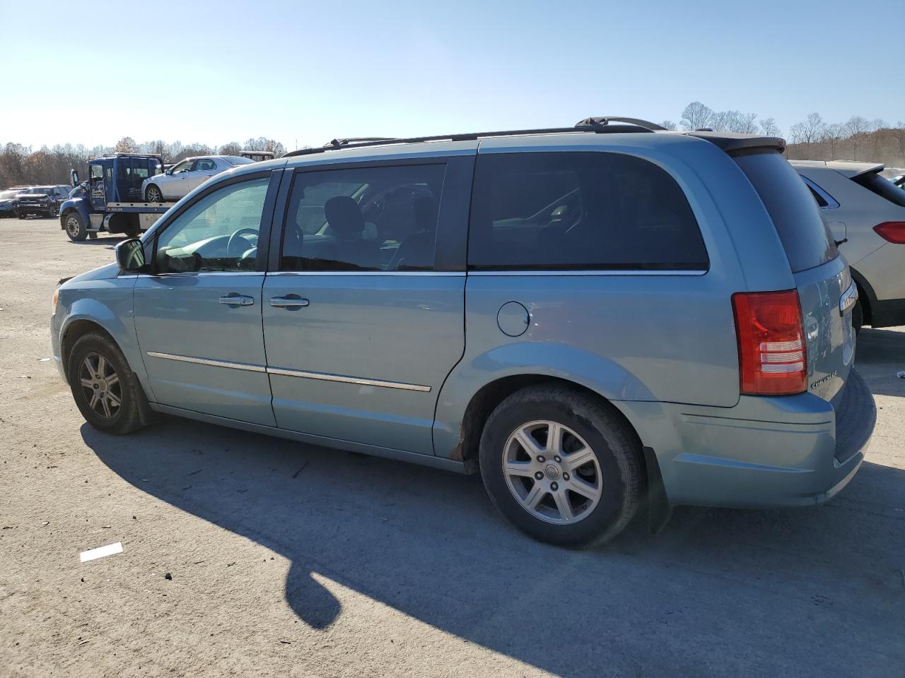Obraz 2 z 2010 CHRYSLER TOWN & COUNTRY TOURING 2010 z VIN 2A4RR5D16AR153710