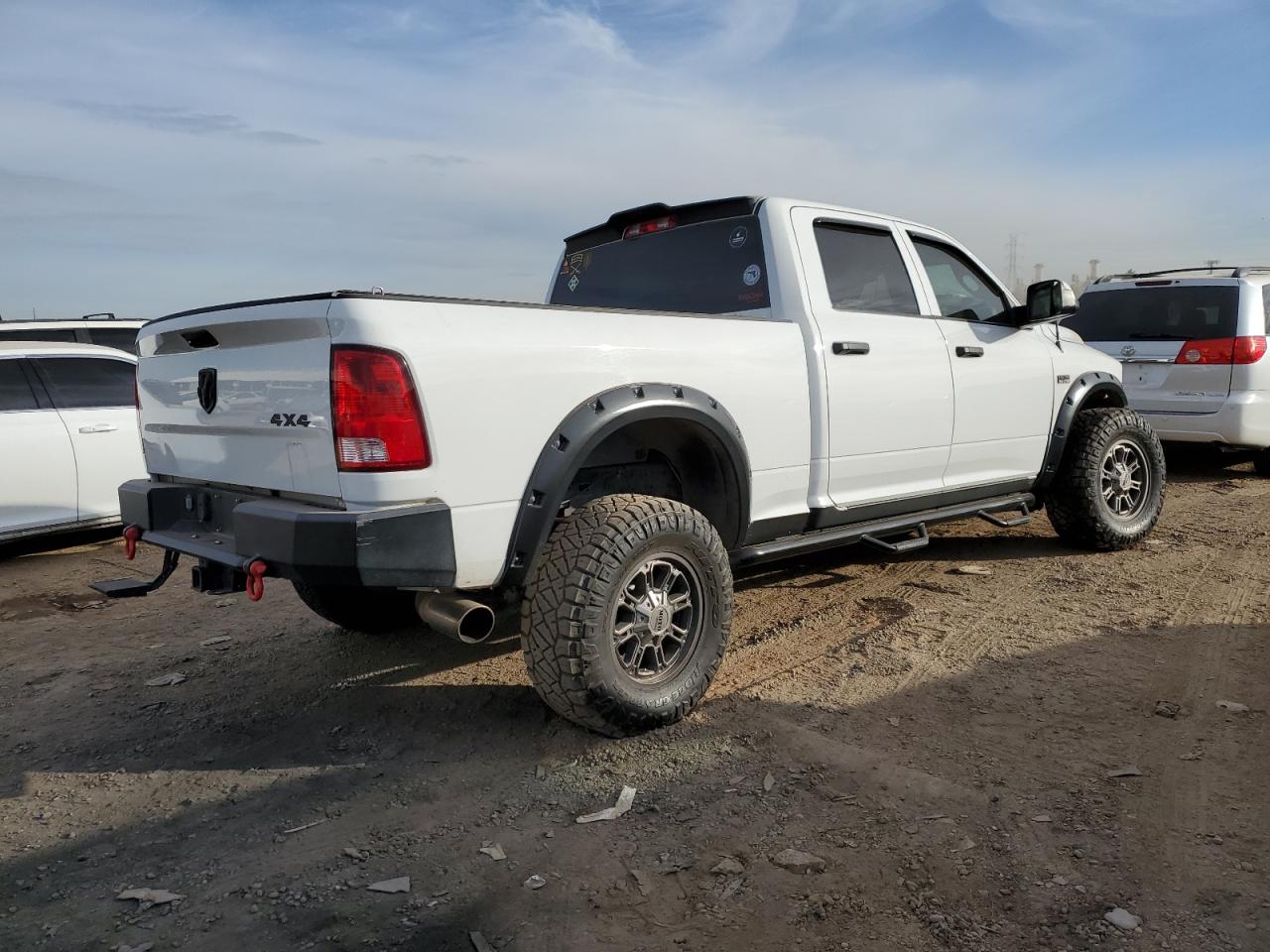Image 3 of 2015 RAM 2500 ST 2015 with VIN 3C6UR5CJ6FG552056