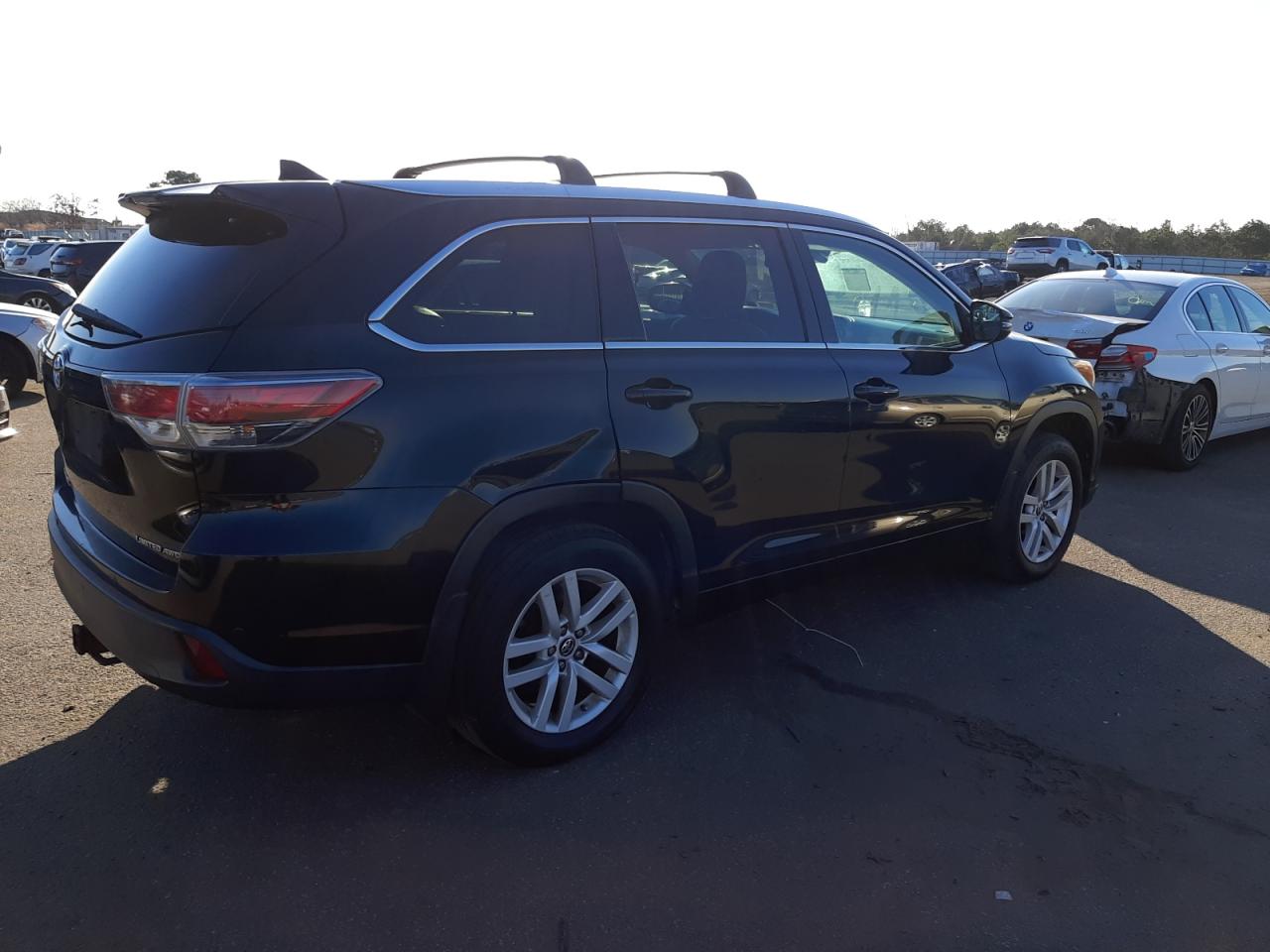 Image 3 of 2016 TOYOTA HIGHLANDER LIMITED 2016 with VIN 5TDDKRFH7GS267494