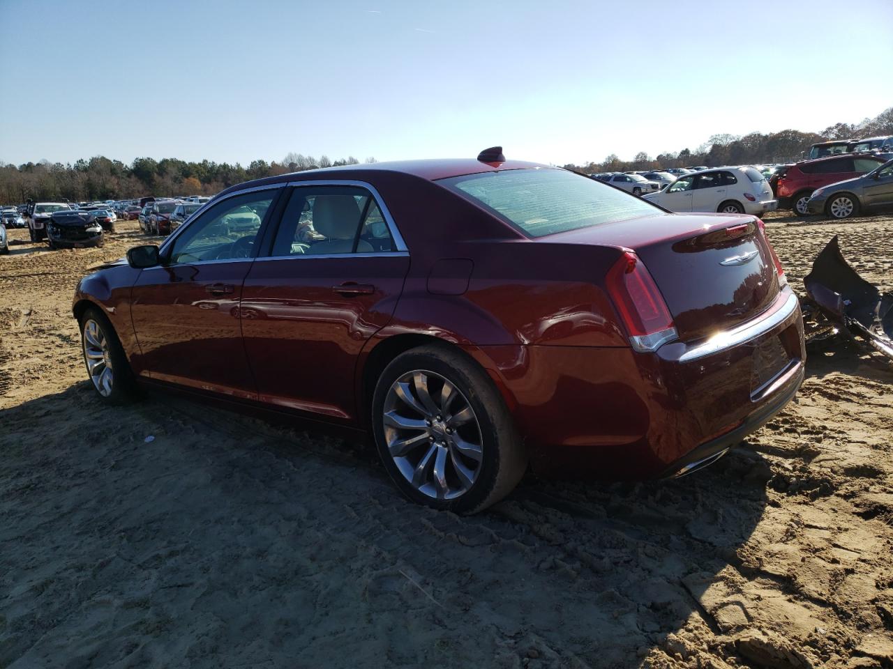 Изображение 2 2019 CHRYSLER 300 TOURING 2019 с VIN 2C3CCAAG7KH648086