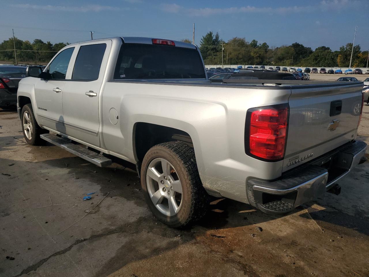 Image 2 of 2014 CHEVROLET SILVERADO K1500 LT 2014 with VIN 3GCUKREC7EG493861