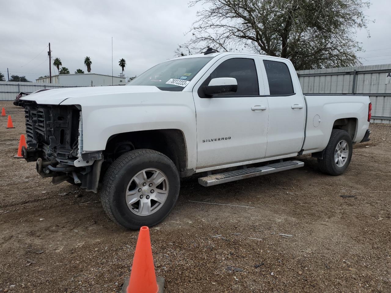 Image 1 of 2017 CHEVROLET SILVERADO C1500 2017 with VIN 1GCRCNEC1HZ169479