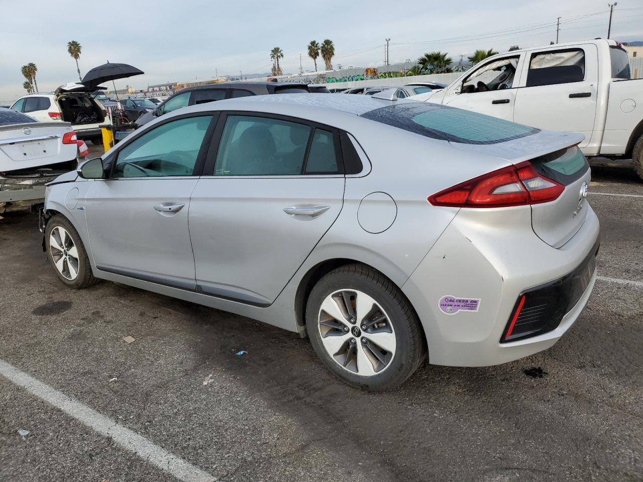 Obraz 2 z 2019 HYUNDAI IONIQ LIMITED 2019 z VIN KMHC75LDXKU110856