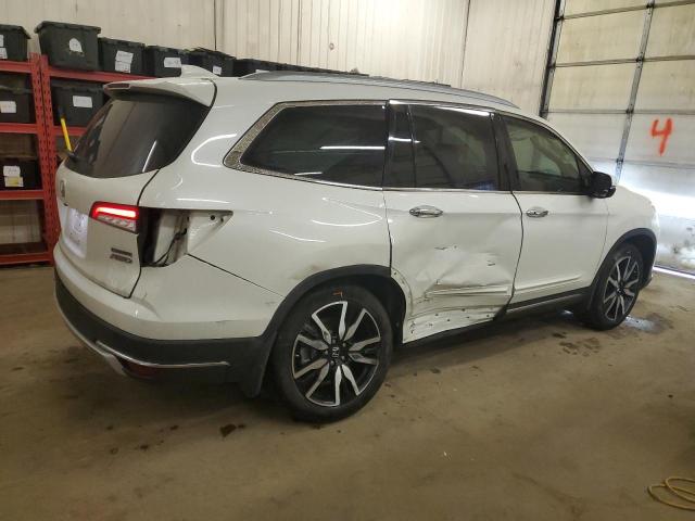 Image 3 of 2022 HONDA PILOT TOURING 2022 with VIN 5FNYF6H65NB040659