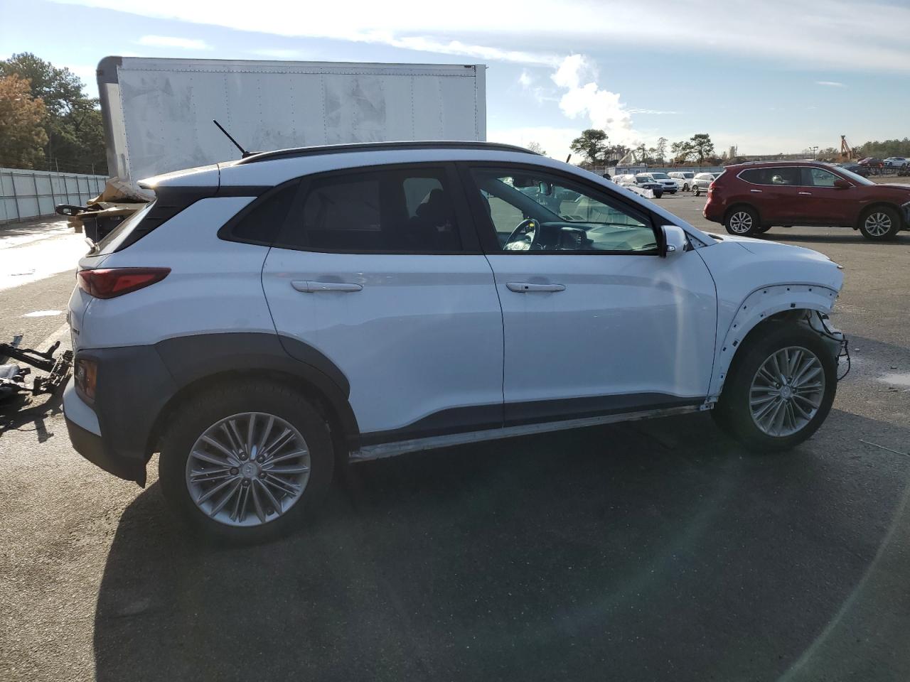 Obraz 3 z 2019 HYUNDAI KONA SEL 2019 z VIN KM8K2CAAXKU231913