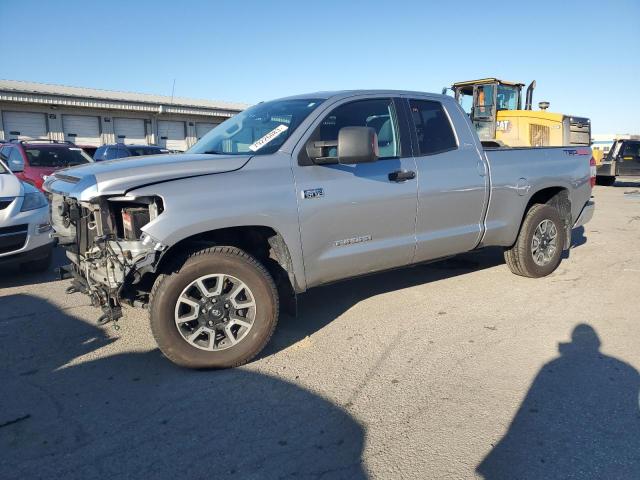 Obraz 1 z 2016 TOYOTA TUNDRA DOUBLE CAB SR/SR5 2016 z VIN 5TFUW5F19GX558993