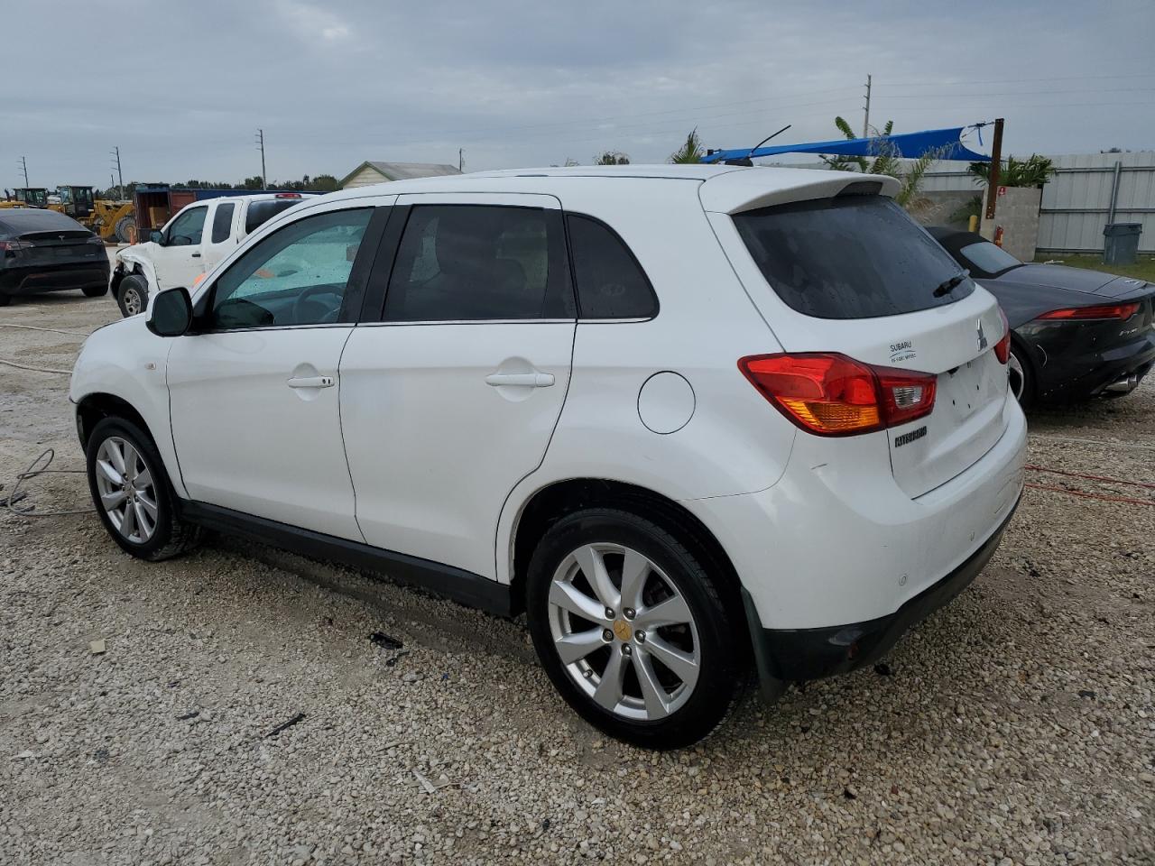 Изображение 2 2015 MITSUBISHI OUTLANDER SPORT SE 2015 с VIN 4A4AR4AU0FE004976