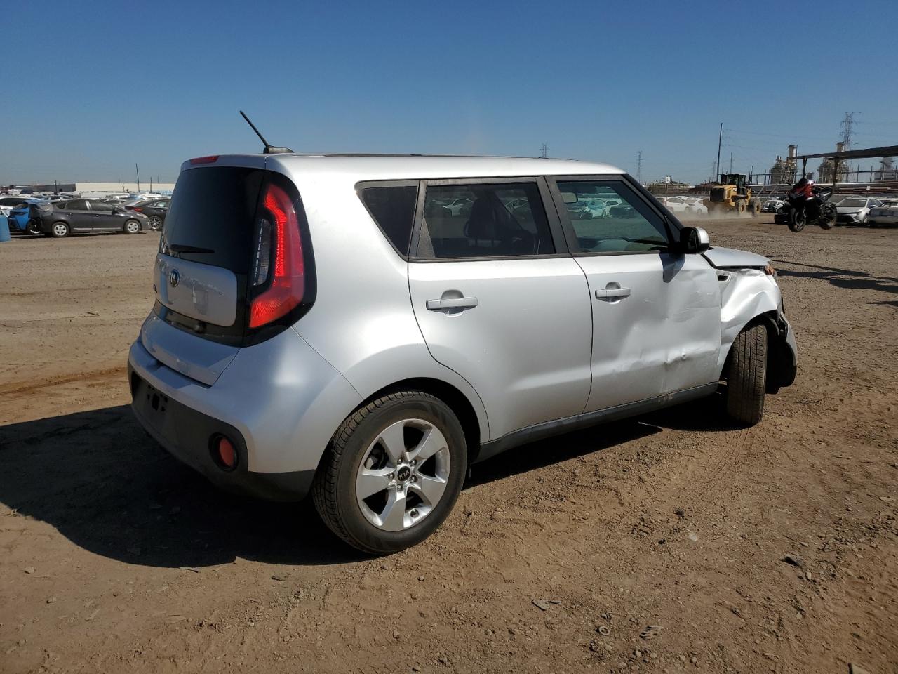 Obraz 3 z Kia Soul 2017 z VIN KNDJN2A25H7445760