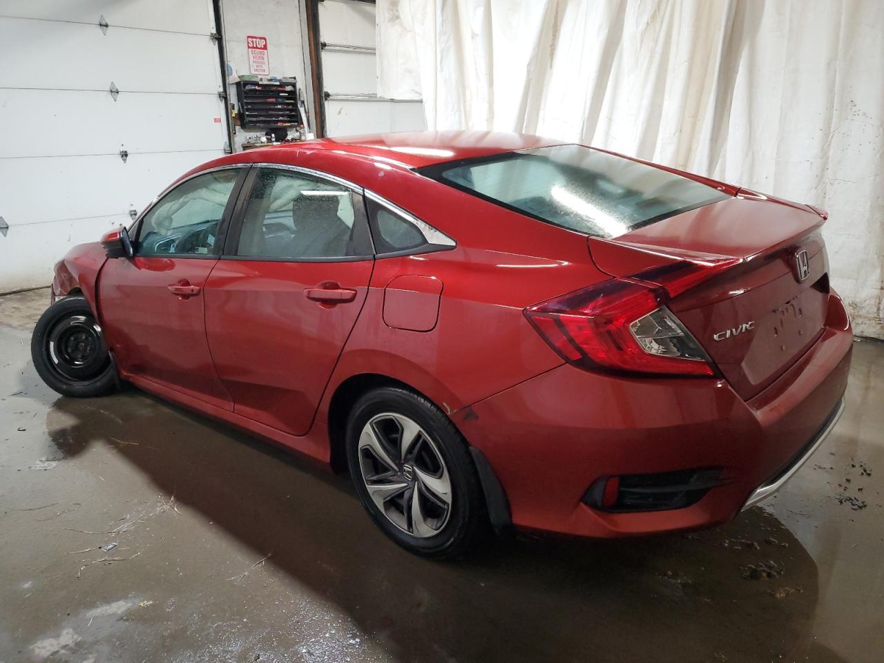 Obraz 2 z 2019 HONDA CIVIC LX 2019 z VIN 19XFC2F69KE213550
