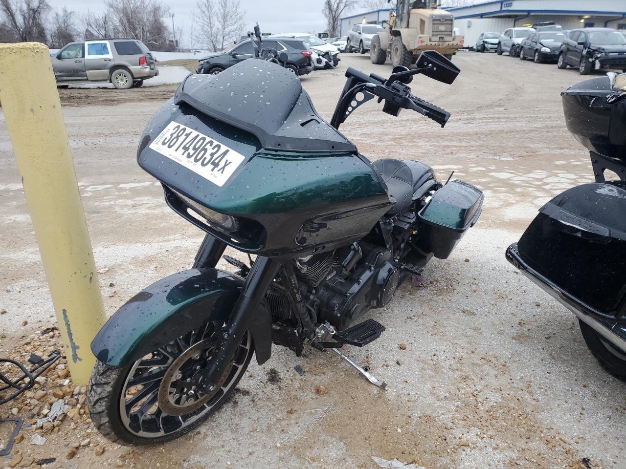 Image 2 of 2021 HARLEY-DAVIDSON FLTRXS  2021 with VIN 1HD1KTP18MB675957