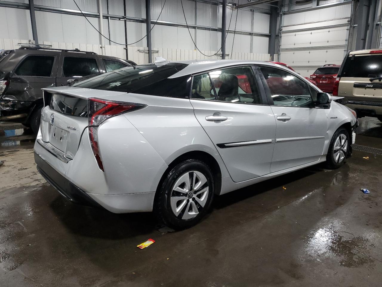 Изображение 3 2016 TOYOTA PRIUS  2016 с VIN JTDKARFUXG3015134