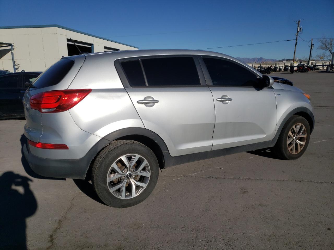 Изображение 3 2016 KIA SPORTAGE LX 2016 с VIN KNDPBCAC2G7814283