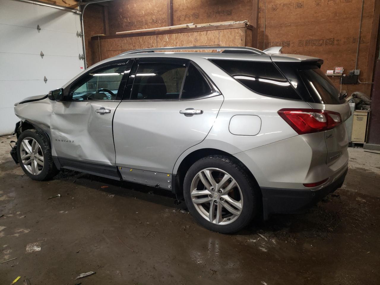 Obraz 2 z Chevrolet Equinox Premier 2019 z VIN 3GNAXYEX4KL100037