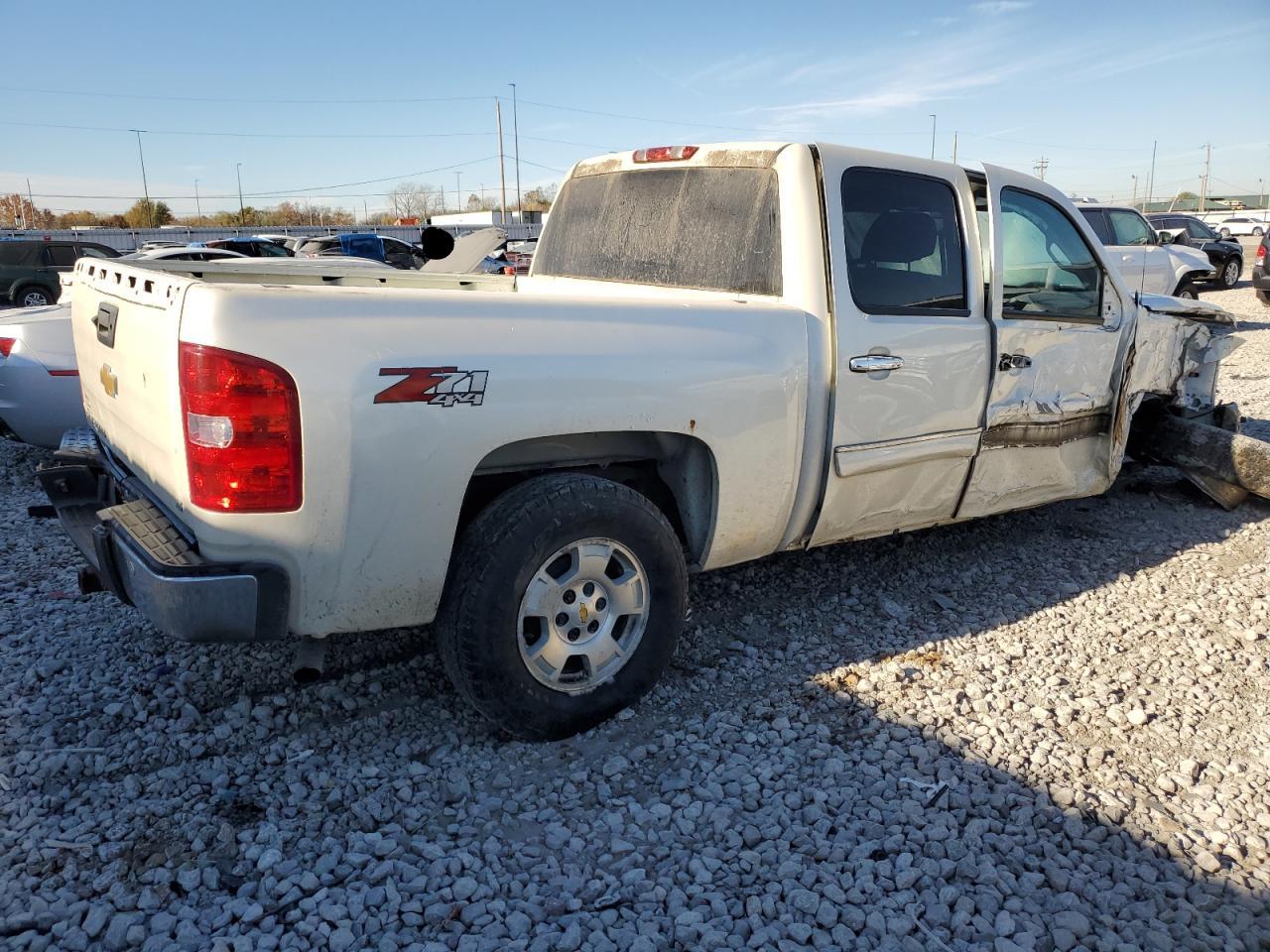 Изображение 3 2013 CHEVROLET SILVERADO K1500 LT 2013 с VIN 3GCPKSE77DG279118