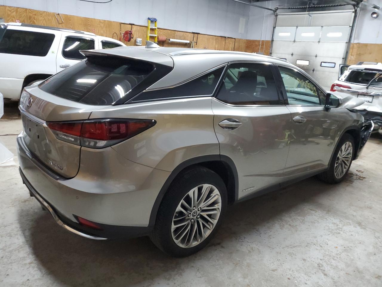 Image 3 of 2021 LEXUS RX 450H 2021 with VIN 2T2JGMDA8MC061498