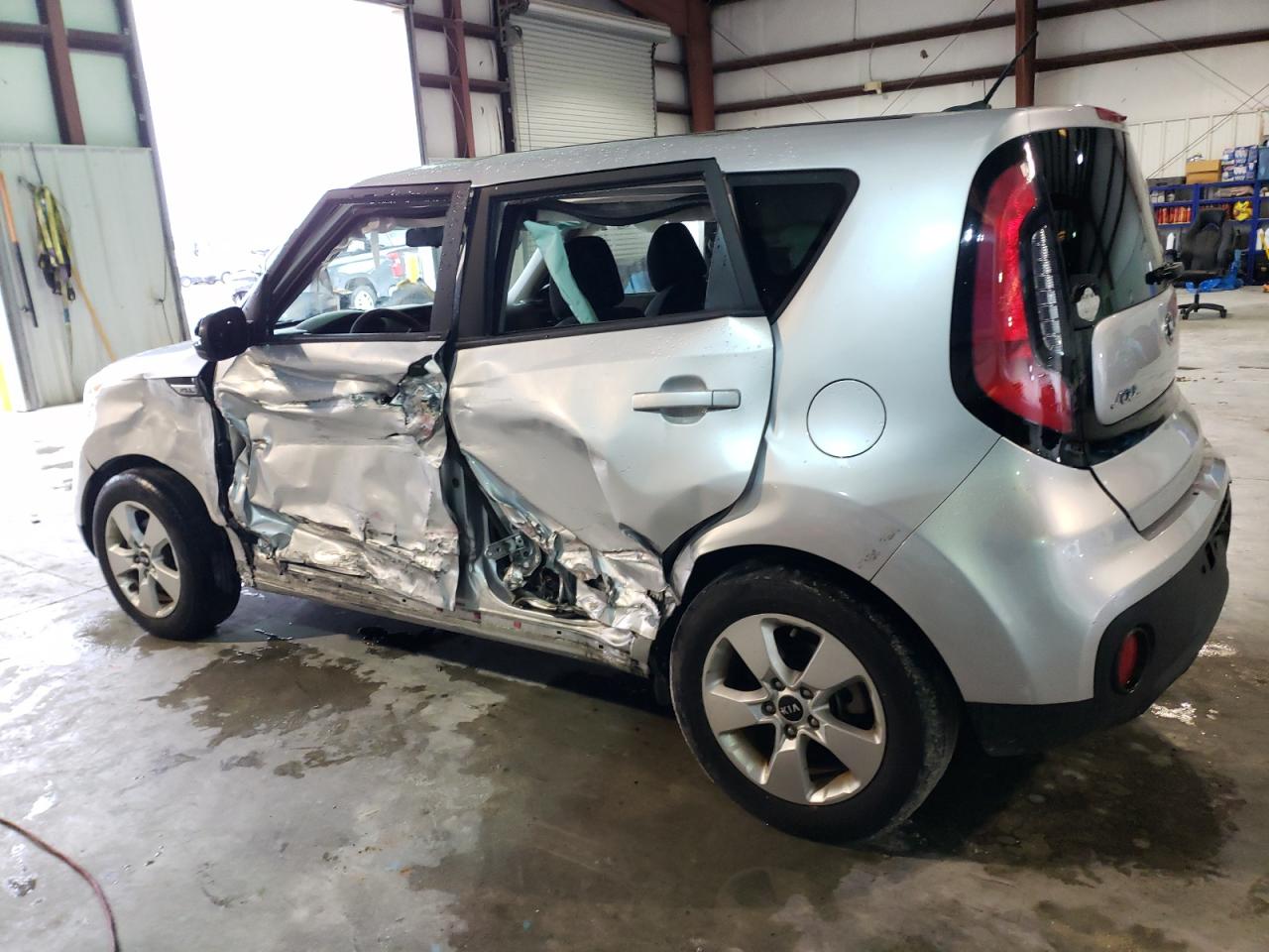 Image 2 of 2018 KIA SOUL  2018 with VIN KNDJN2A27J7601030