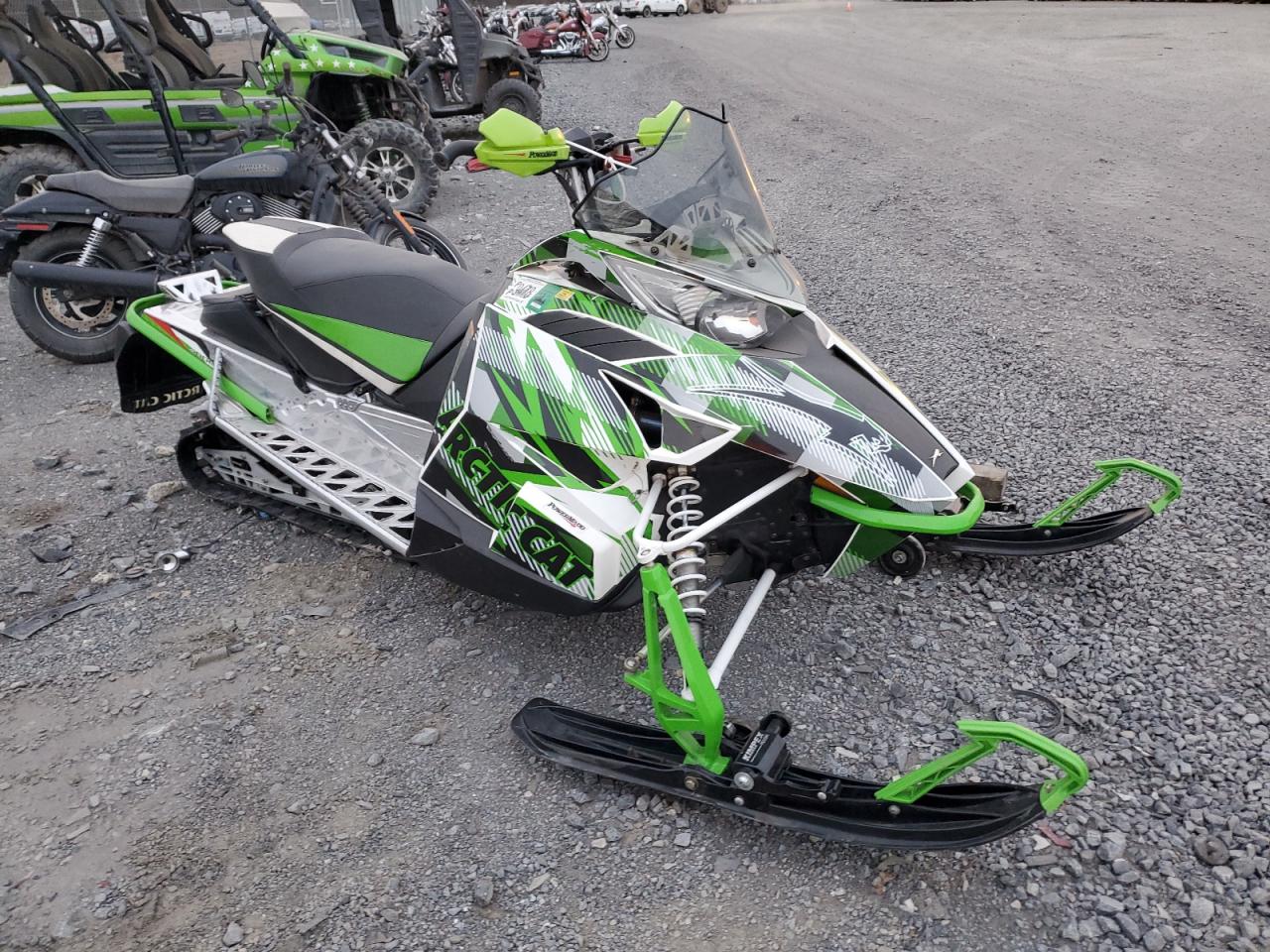 Image 1 of 2016 ARTK CROSS FIRE 2016 with VIN 4UF16SNW9GT117654
