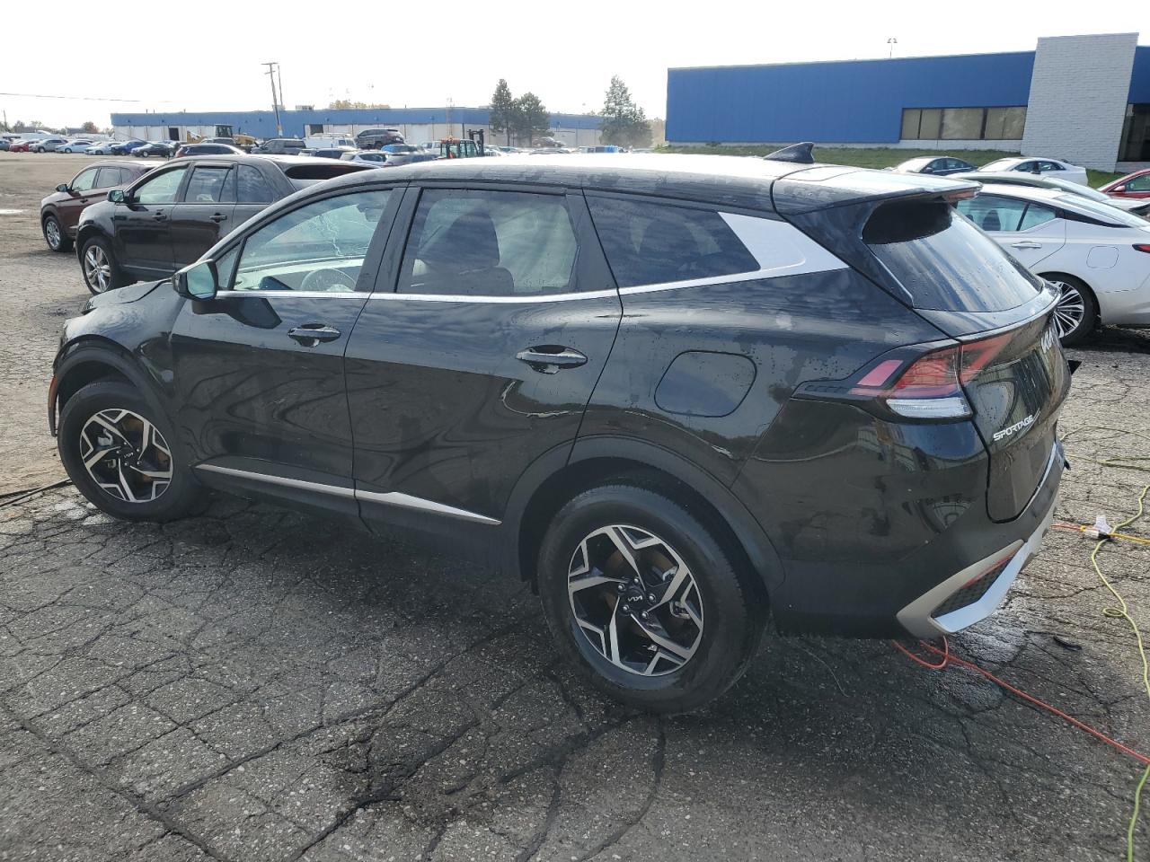 Image 2 of 2023 KIA SPORTAGE LX 2023 with VIN KNDPUCAF6P7144791