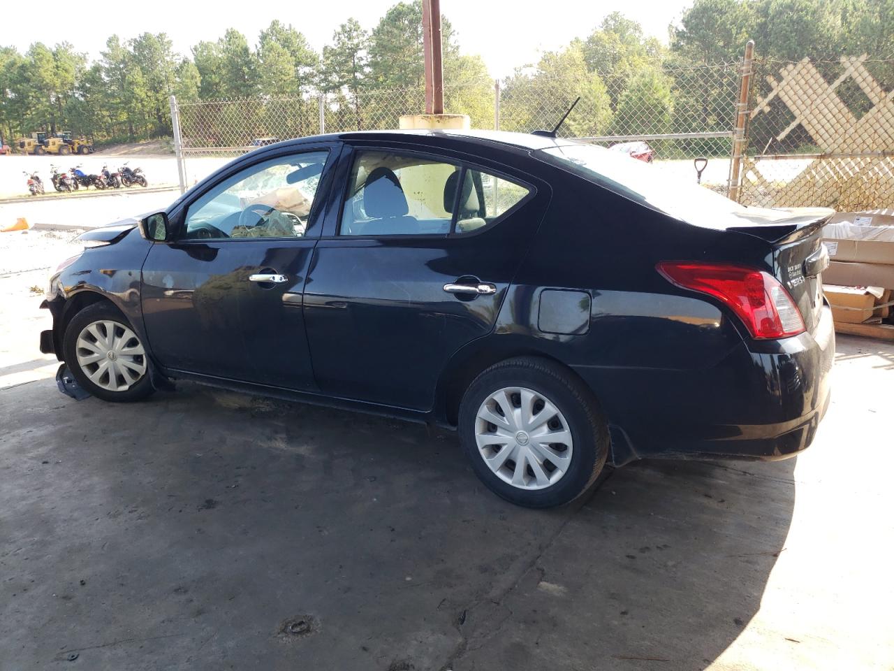 Изображение 2 2016 NISSAN VERSA S 2016 с VIN 3N1CN7AP8GL844533