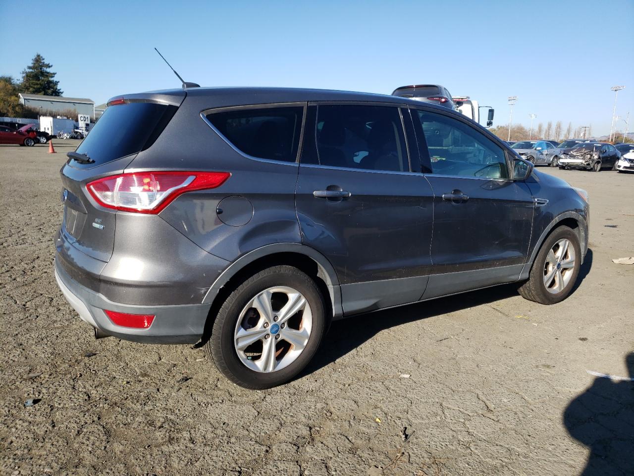 Image 3 of 2013 FORD ESCAPE SE 2013 with VIN 1FMCU9G98DUC03724