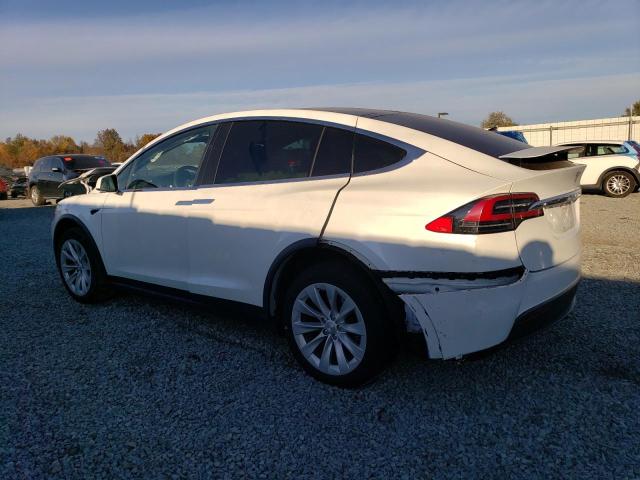 Obraz 2 z 2020 TESLA MODEL X  2020 z VIN 5YJXCDE22LF248733