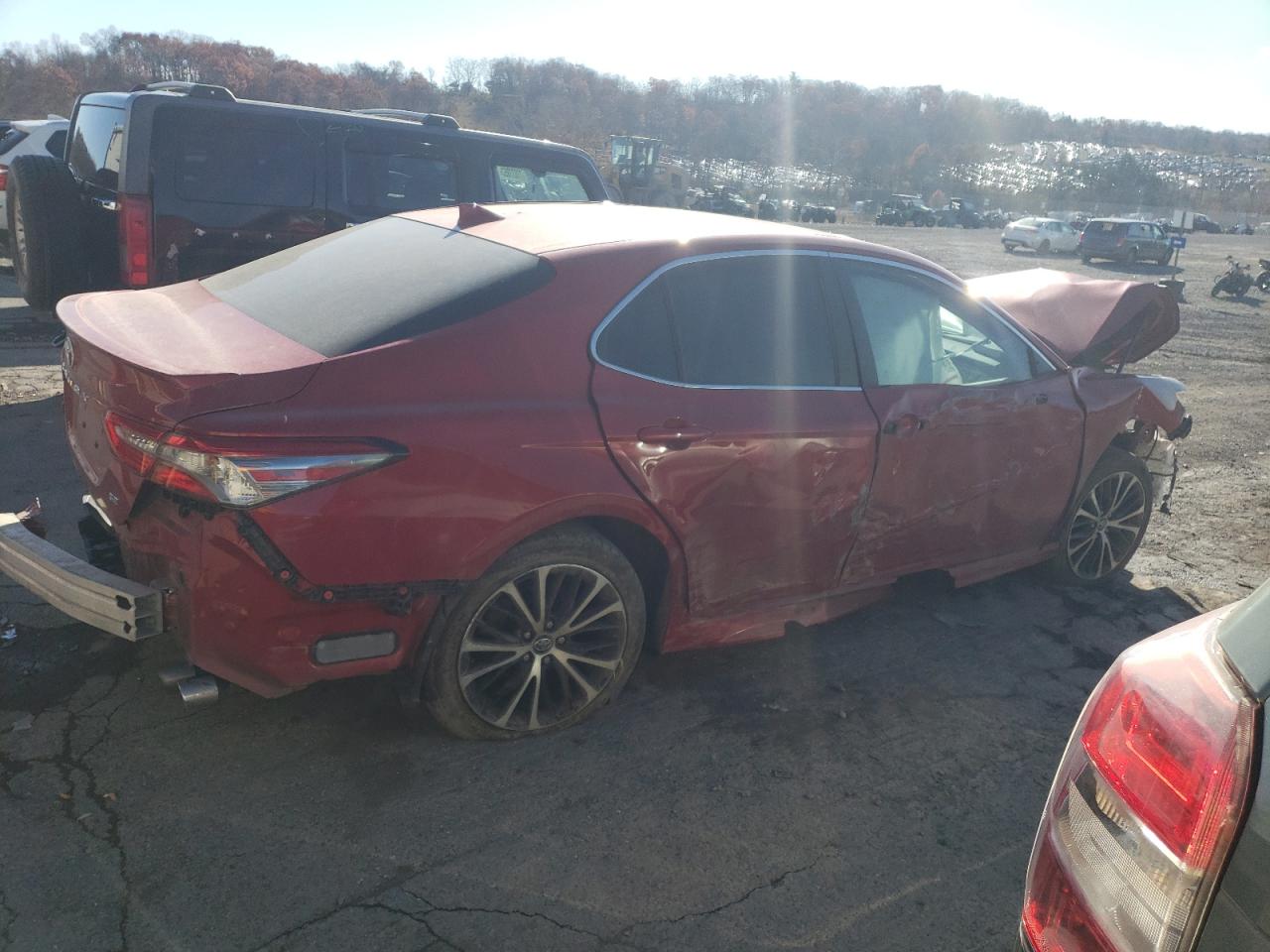 Image 3 of 2019 TOYOTA CAMRY L 2019 with VIN 4T1B11HK0KU195560