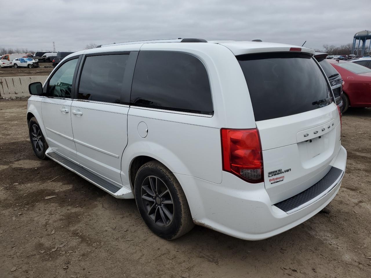 Изображение 2 2016 DODGE GRAND CARAVAN SXT 2016 с VIN 2C4RDGCG2GR315704